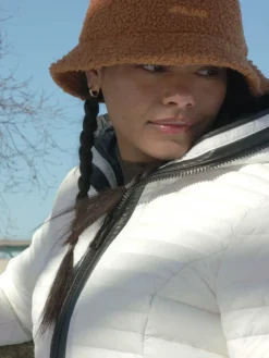 Cheap Halle Chapeau Bob Pour Femmes Femmes Chapeaux