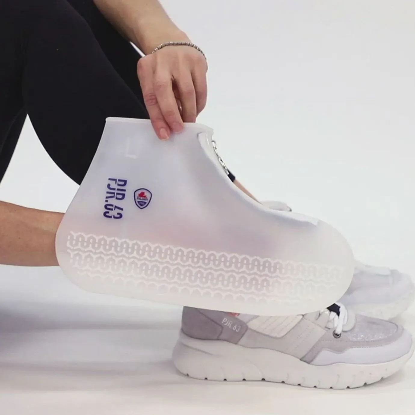 Outlet Niagara Zip Low Couvre-Chaussures Femmes Soins Du Produit